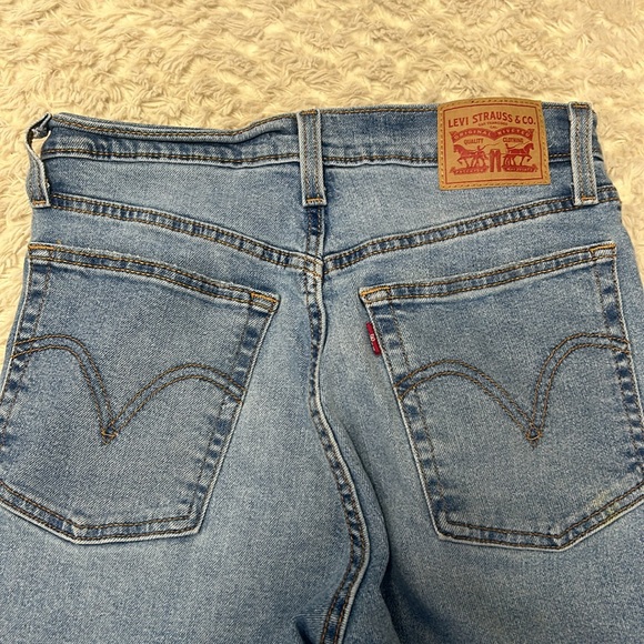 Levi’s straight leg jeans - Picture 4 of 5